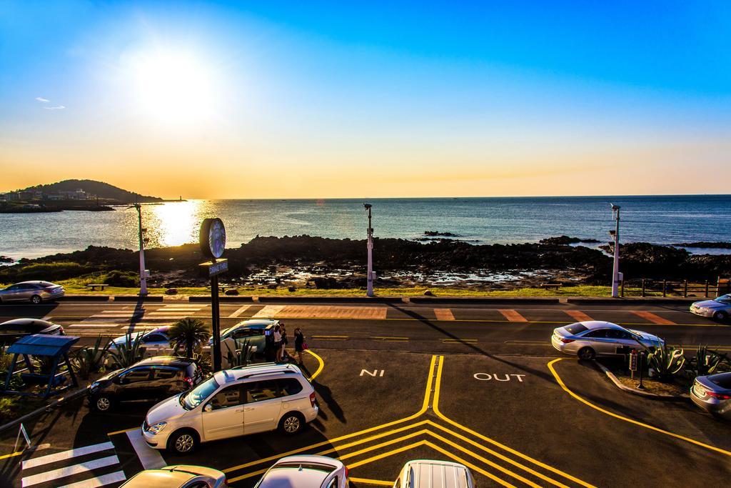 Hotel White House Jeju Exterior foto
